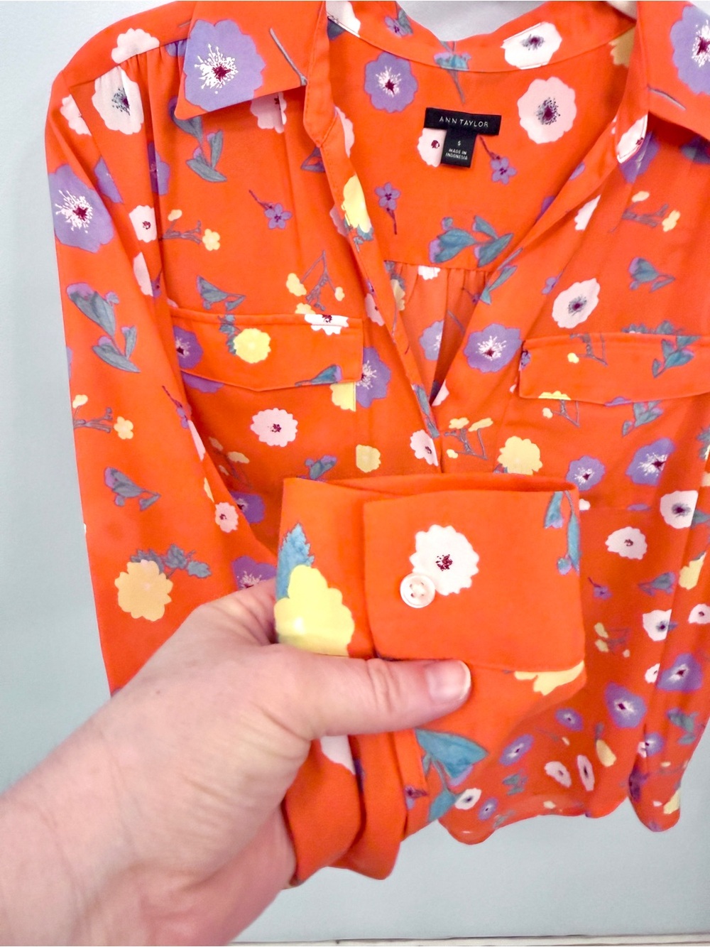 Ann Taylor Orange Floral Button-Front Blouse - Picture 6 of 9